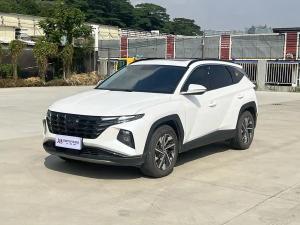 Hyundai Tucson 2023 Бензин