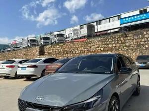 Hyundai Elantra 2021 Бензин