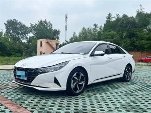Hyundai Elantra 2021 Бензин