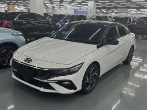 Hyundai Elantra 2023 Бензин