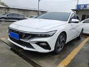 Hyundai Elantra 2023 Бензин