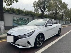 Hyundai Elantra 2023 Бензин