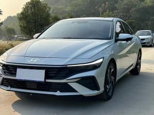 Hyundai Elantra 2023 Бензин