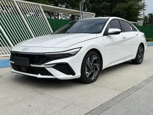 Hyundai Elantra 2023 Бензин