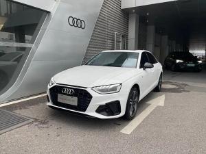 Audi A4L 2023 Бензин