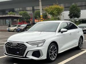 Audi A3 2024 Бензин