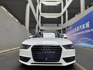 Audi A4L 2015 Бензин