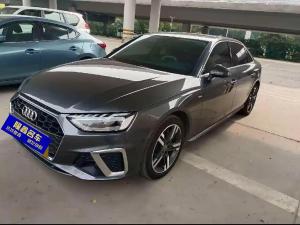 Audi A4L 2022 Бензин