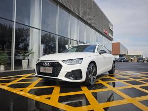 Audi A4L 2024 Бензин