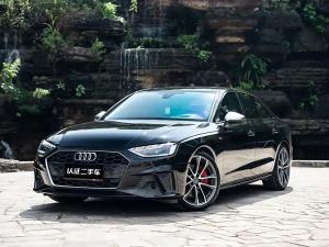 Audi A4L 2021 Бензин