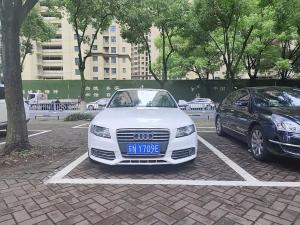 Audi A4L 2012 Бензин