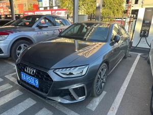 Audi A4L 2020 Бензин