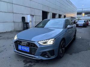 Audi A4L 2022 Бензин