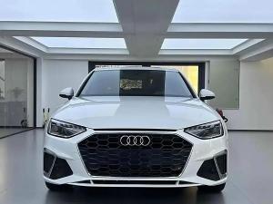 Audi A4L 2023 Бензин