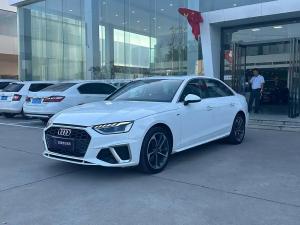 Audi A4L 2023 Бензин