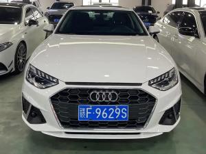 Audi A4L 2023 Бензин