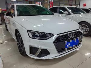 Audi A4L 2021 Бензин