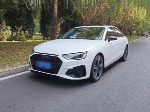 Audi A4L 2023 Бензин