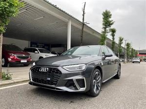 Audi A4L 2023 Бензин