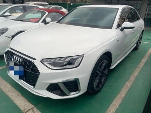 Audi A4L 2021 Бензин