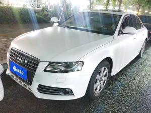 Audi A4L 2010 Бензин