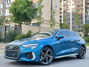 Audi A3 2023 Бензин