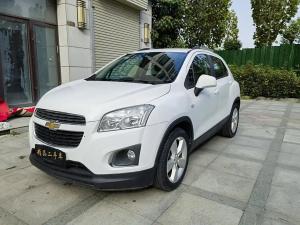 Chevrolet Trax 2015 Бензин