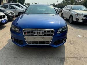 Audi A4L 2011 Бензин