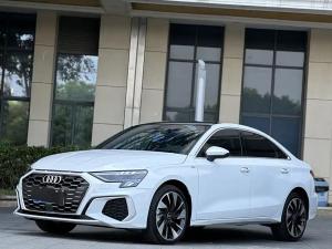 Audi A3 2023 Бензин