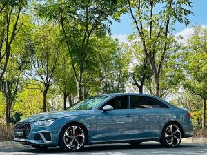 Audi A4L 2023 Бензин