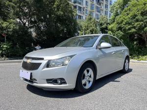 Chevrolet Cruze 2011 Бензин