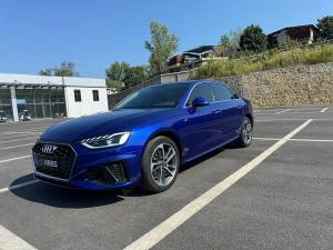 Audi A4L 2023 Бензин