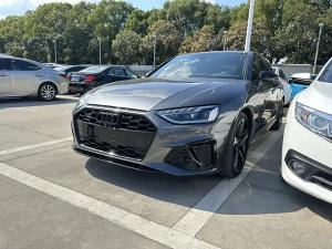 Audi A4L 2022 Бензин