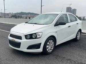 Chevrolet Aveo 2013 Бензин
