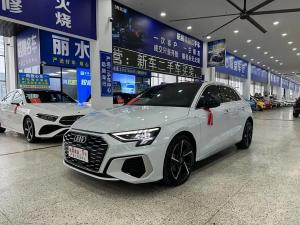 Audi A3 2023 Бензин