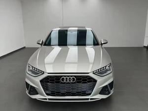 Audi A4L 2021 Бензин
