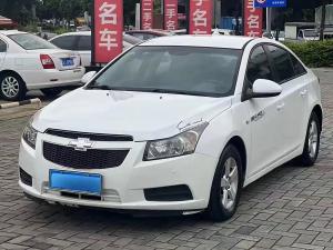 Chevrolet Cruze 2011 Бензин
