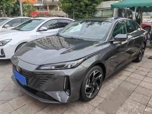 Changan Yida 2023 Бензин