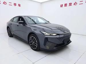 Changan UNI-V iDD 2024 Подключаемый гибрид