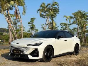 Changan UNI-V 2023 Бензин