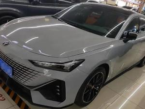 Changan UNI-V 2023 Бензин