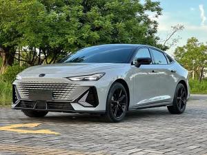 Changan UNI-V 2023 Бензин