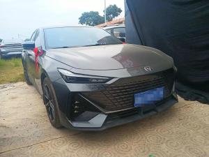 Changan UNI-V 2022 Бензин