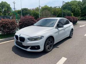 BMW 1 Series 2017 Бензин