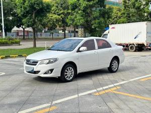 Toyota Corolla 2015 Бензин