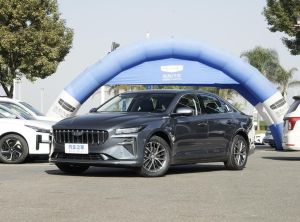 Geely PREFACE L 2024 Гибрид