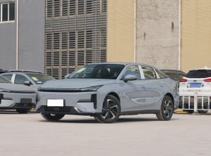 Geely Galaxy L6 2024 Подключаемый гибрид