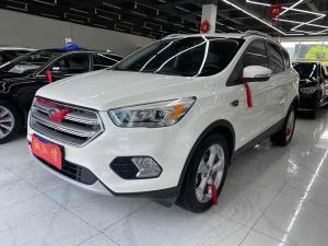 Ford Kuga 2019 Бензин
