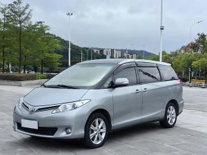 Toyota Previa 2011 Бензин