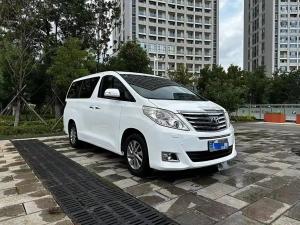 Toyota Alphard 2012 Бензин